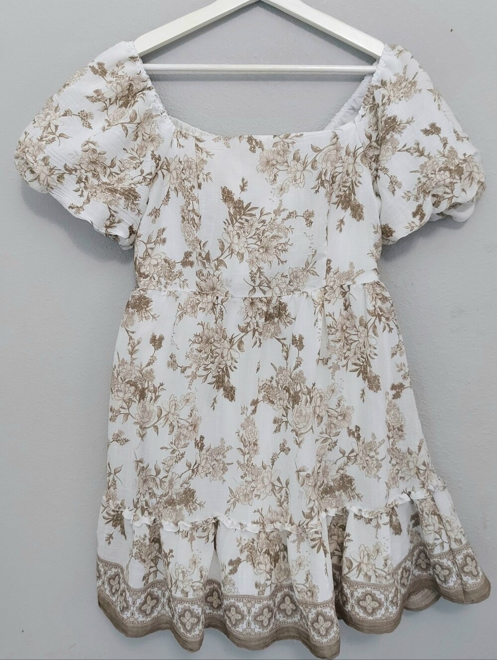 Blu Pepper Puff Sleeve Taupe Floral Ruffle Hem Mini Dress White M Cottagecore